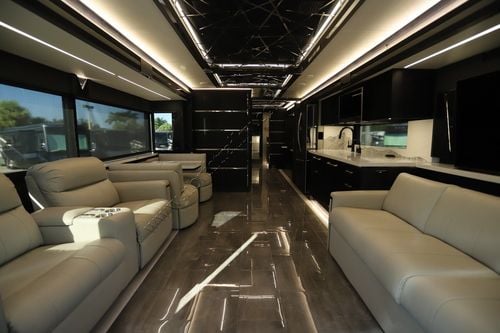 2024 Tiffin Motor Homes Zephyr 45Z