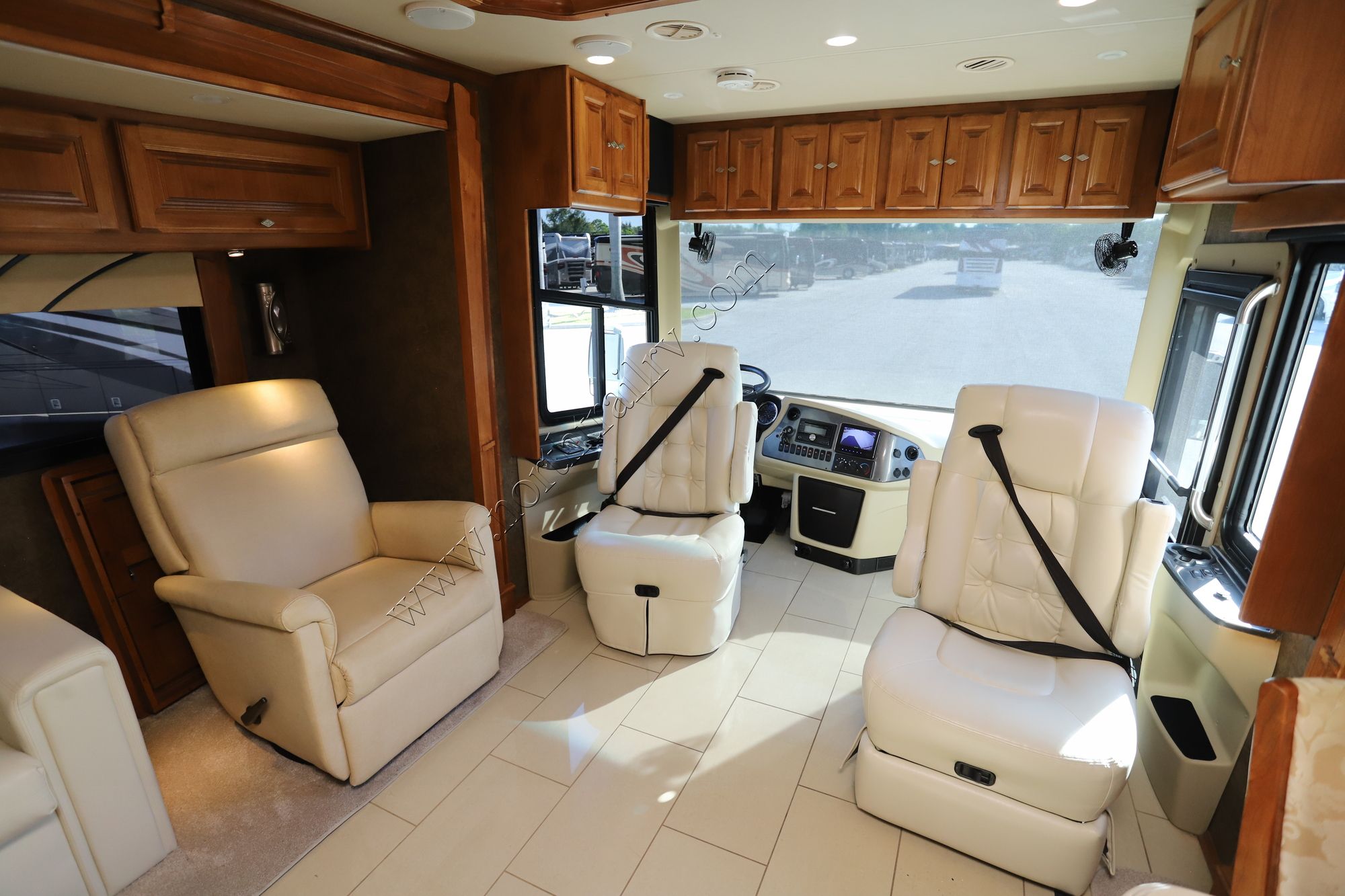 Used 2015 Tiffin Motor Homes Phaeton 40AH Class A  For Sale