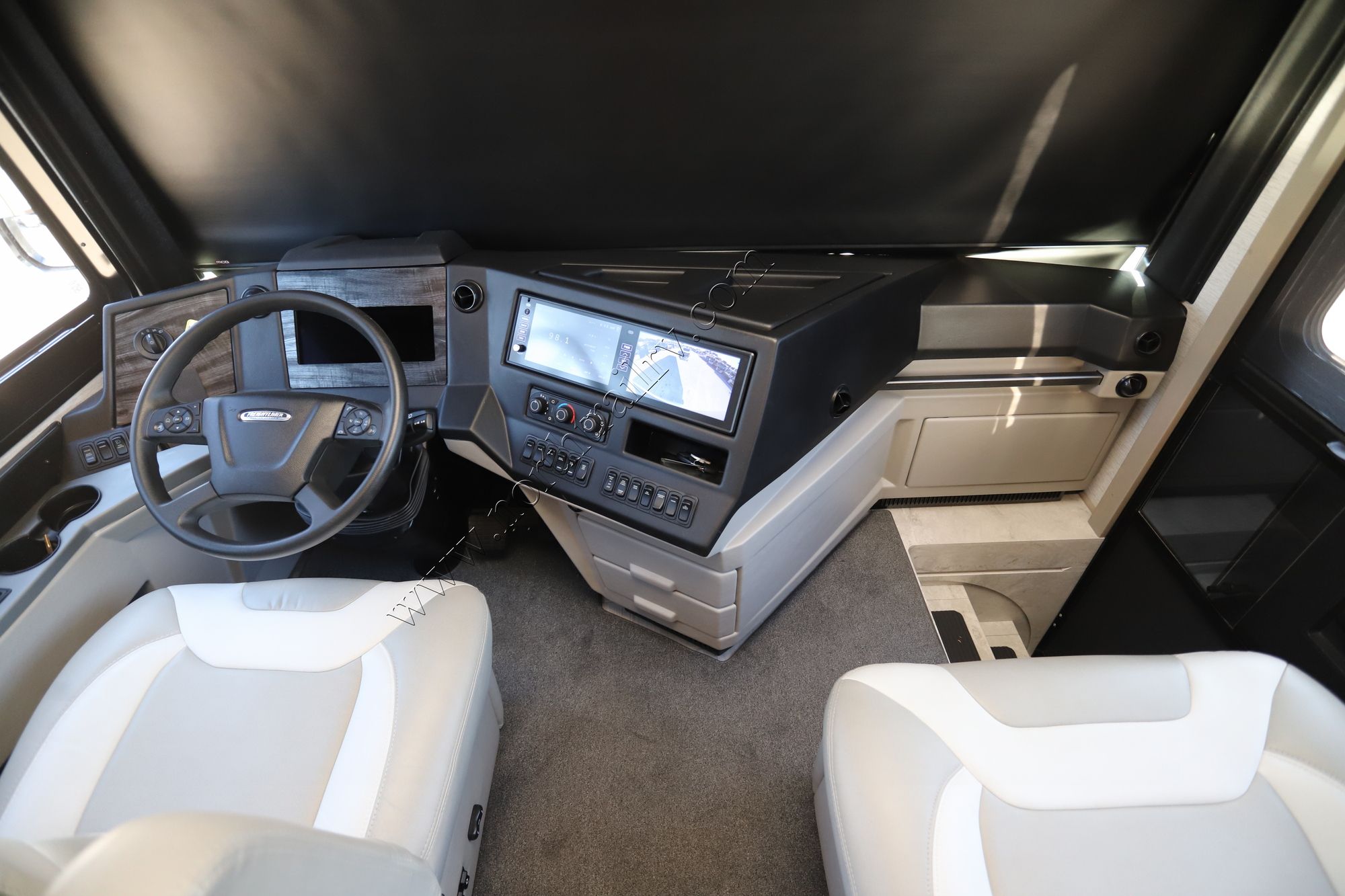 Used 2024 Newmar Dutch Star 4325 Class A  For Sale