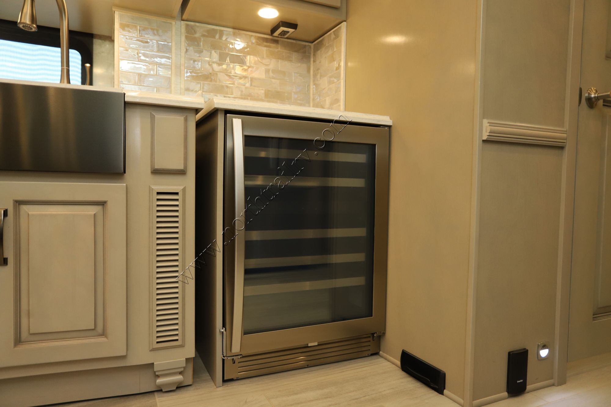 Used 2024 Newmar Dutch Star 4325 Class A  For Sale