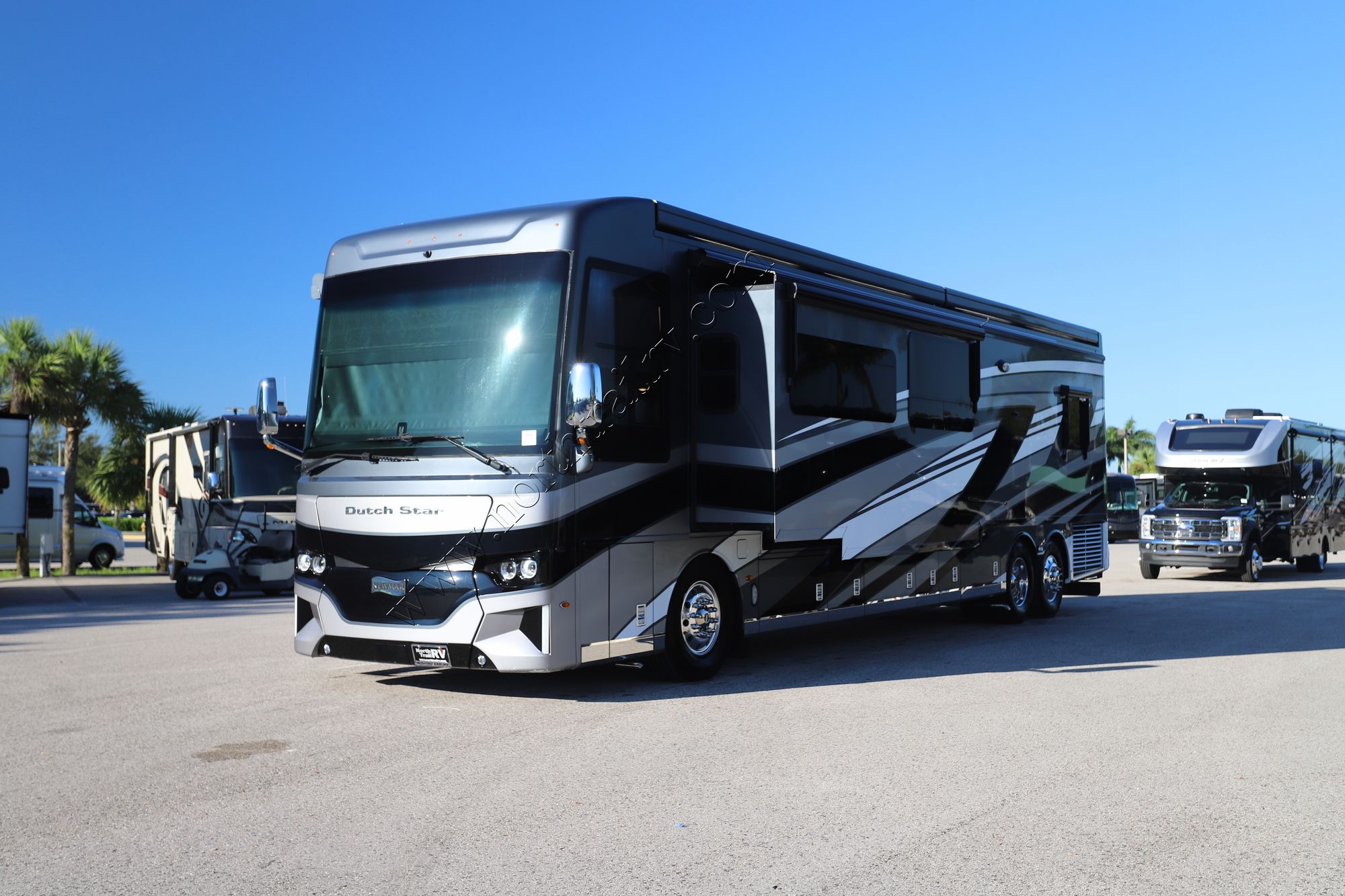 Used 2024 Newmar Dutch Star 4325 Class A  For Sale