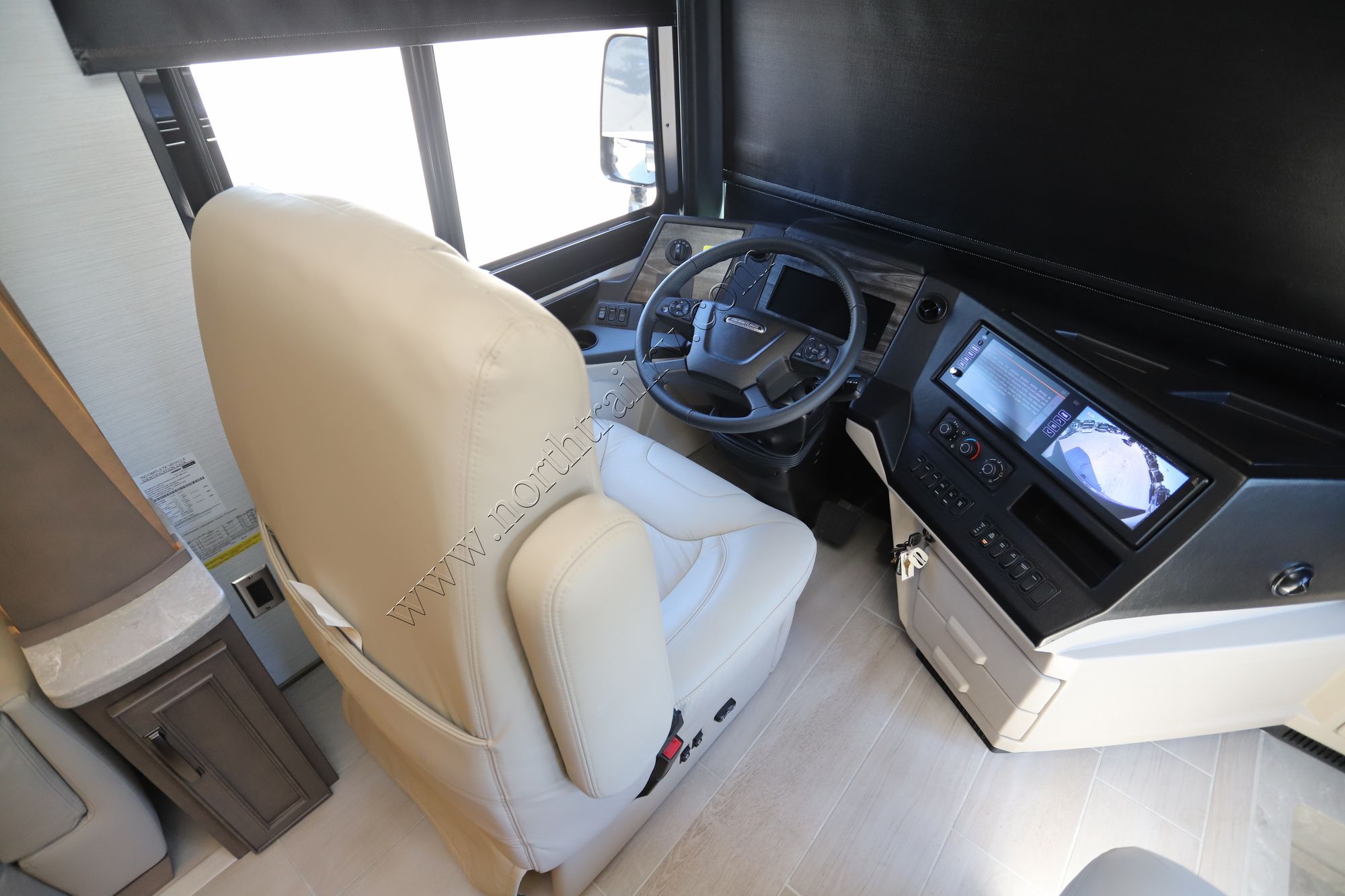 New 2026 Newmar Dutch Star 4081 Class A  For Sale
