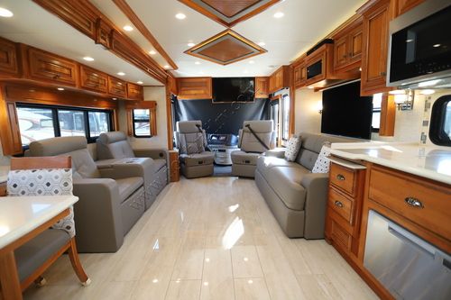 2020 Newmar Dutch Star 4369