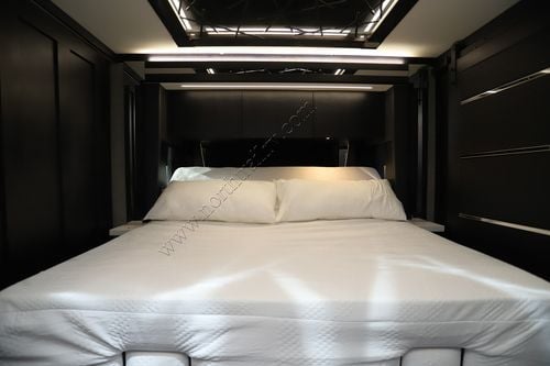 2024 Tiffin Motor Homes Zephyr 45Z