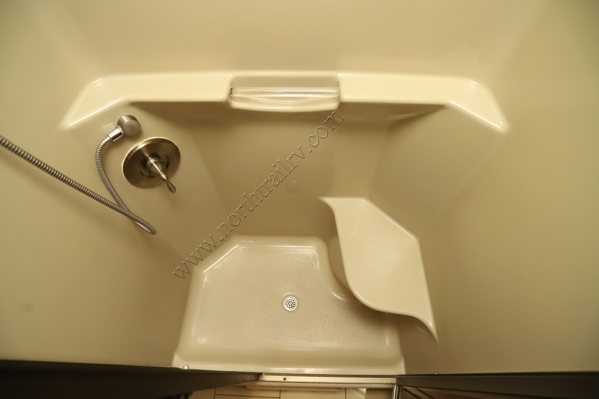 Used 2015 Tiffin Motor Homes Phaeton 40AH Class A  For Sale