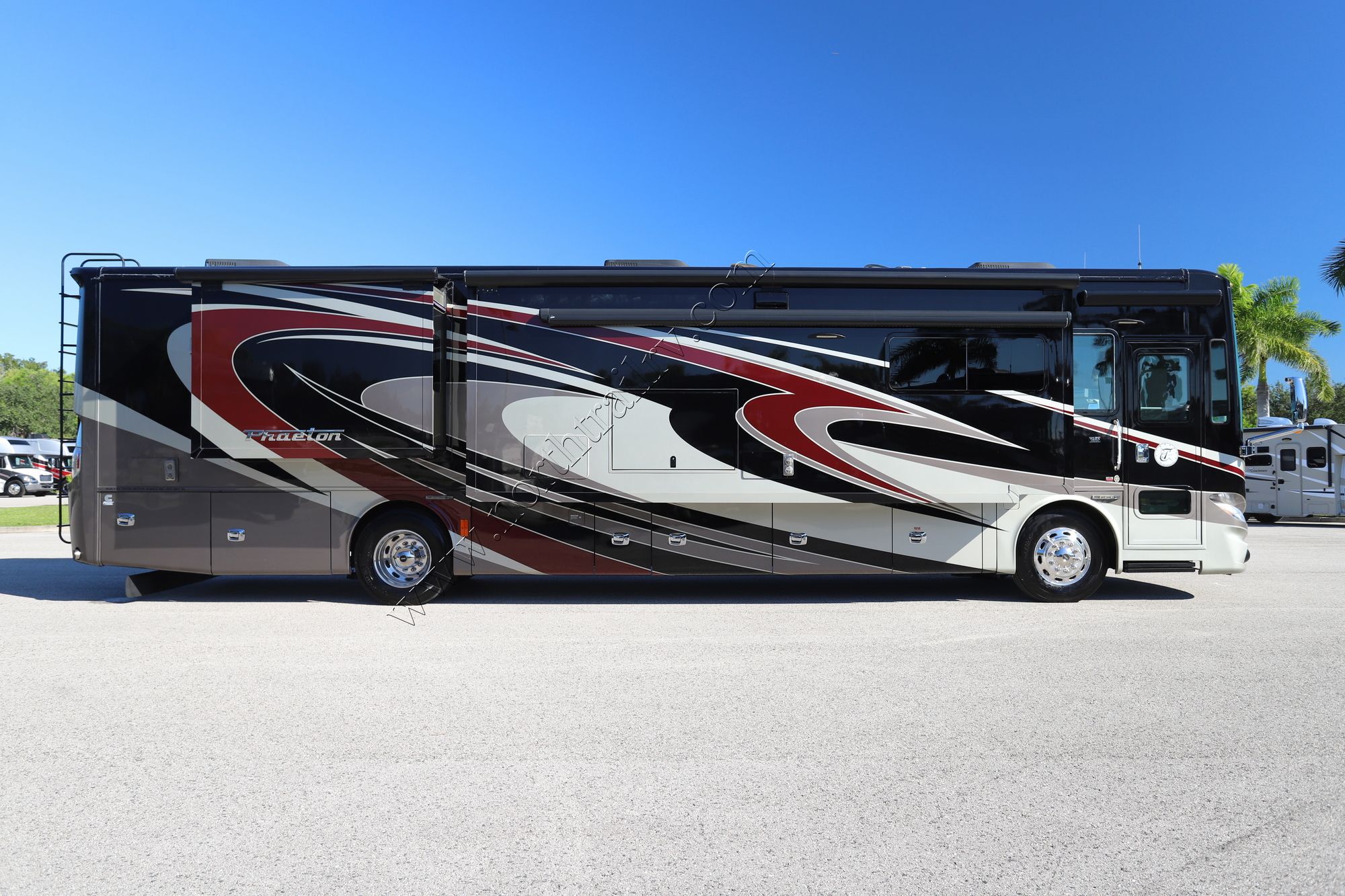Used 2015 Tiffin Motor Homes Phaeton 40AH Class A  For Sale