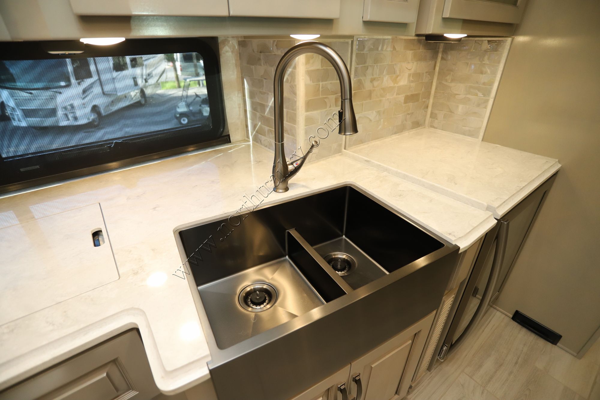 Used 2024 Newmar Dutch Star 4325 Class A  For Sale