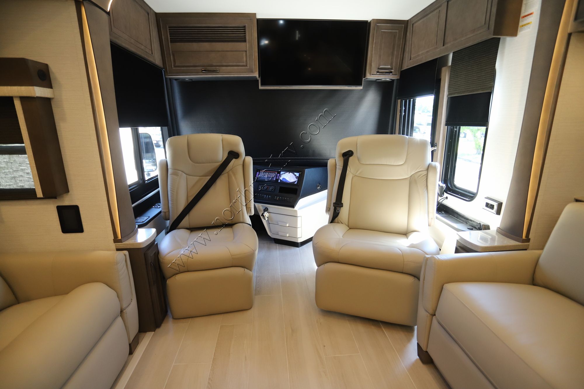 New 2026 Newmar Dutch Star 4081 Class A  For Sale