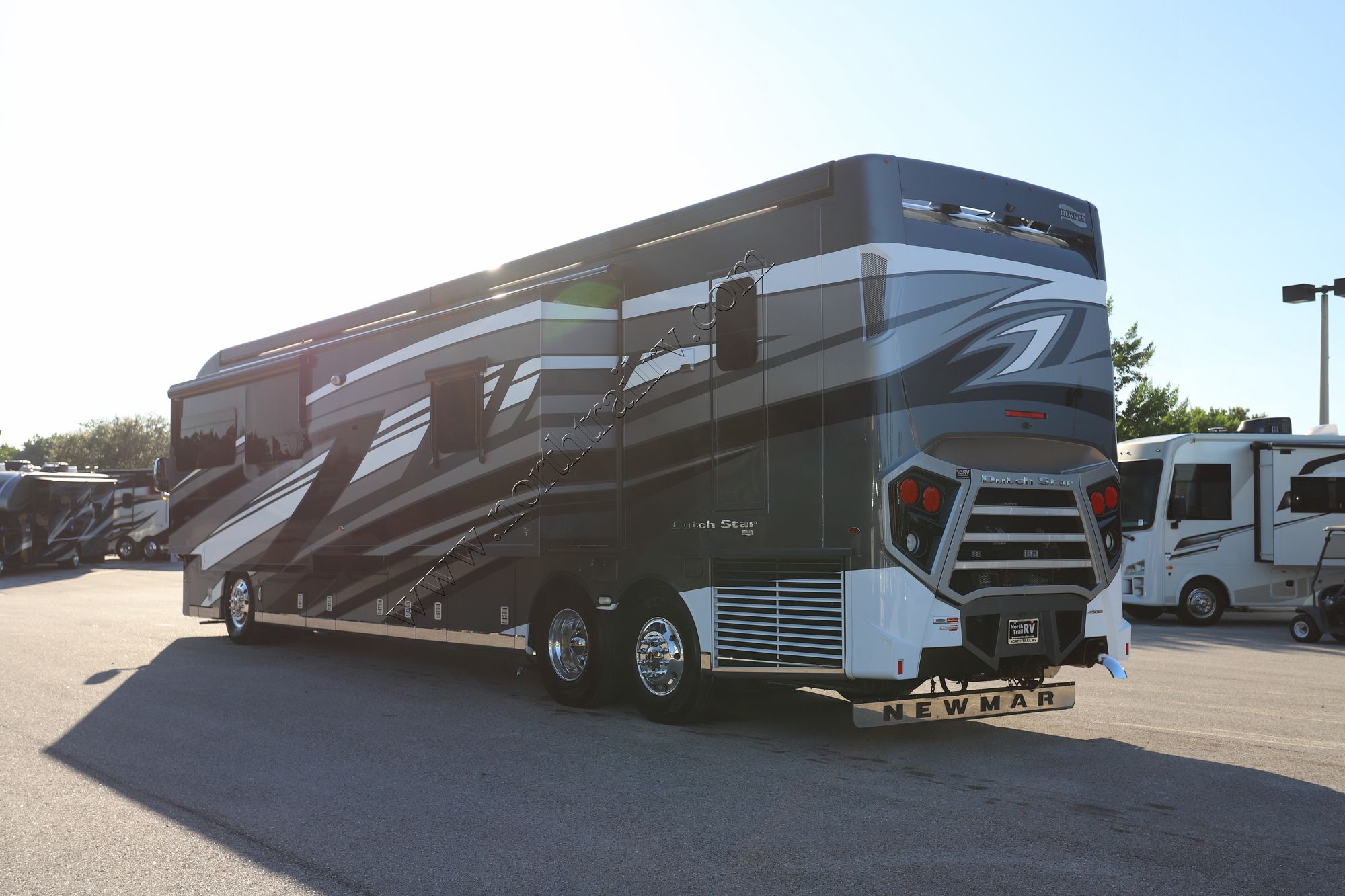 Used 2024 Newmar Dutch Star 4325 Class A  For Sale