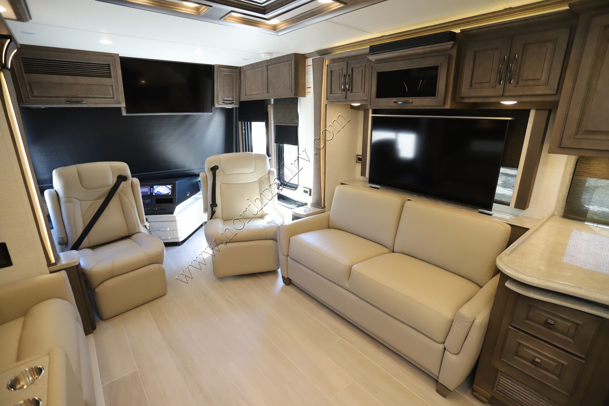 New 2026 Newmar Dutch Star 4081 Class A  For Sale