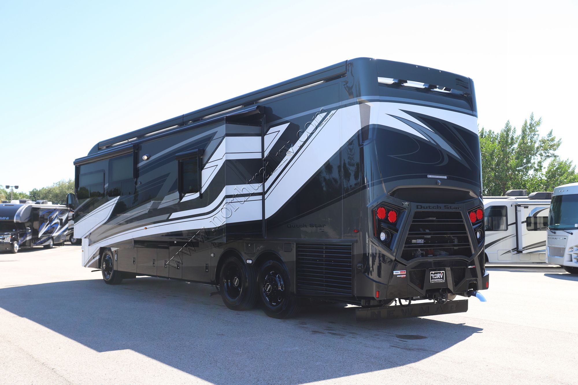 New 2026 Newmar Dutch Star 4081 Class A  For Sale
