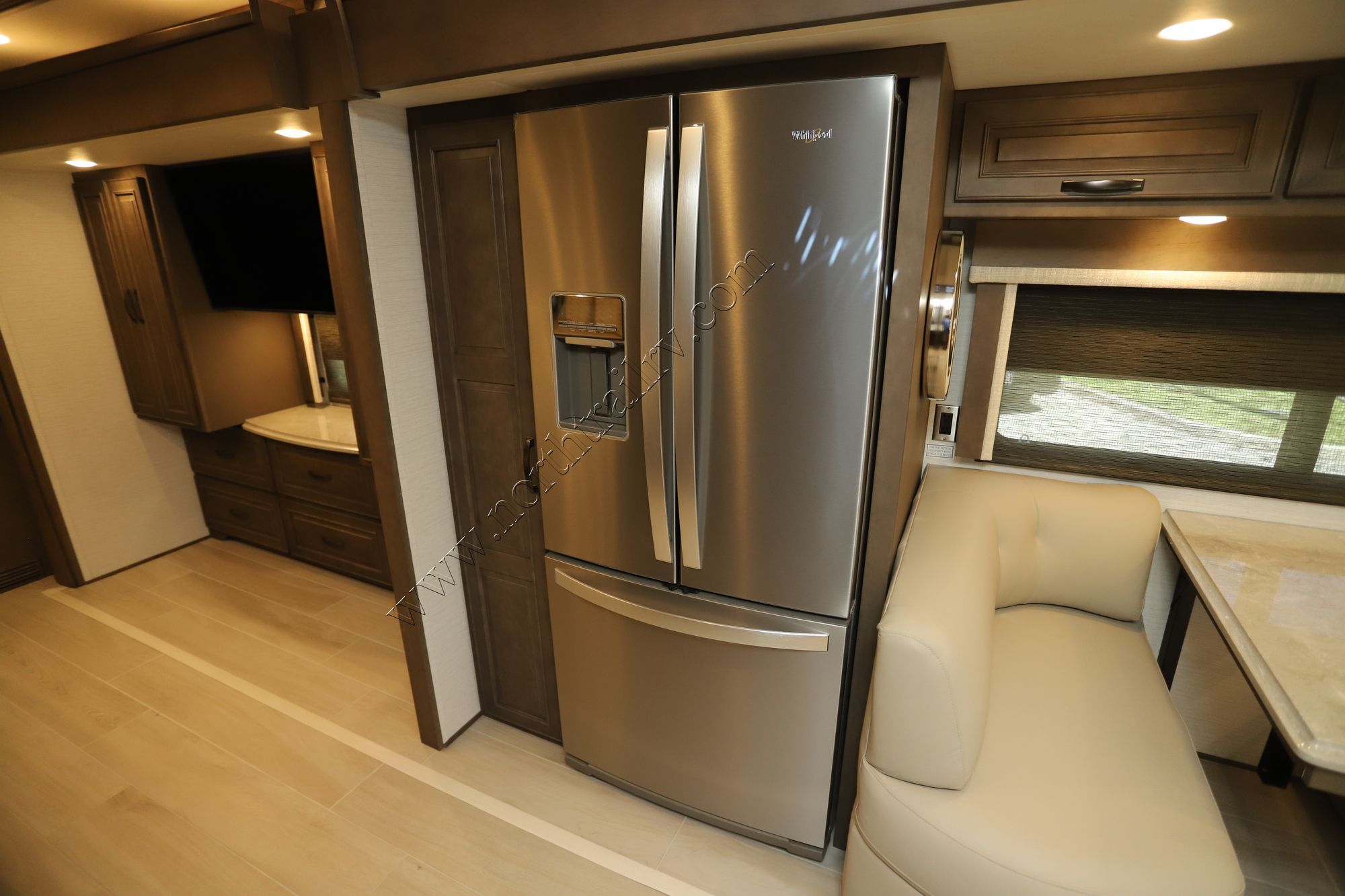 New 2026 Newmar Dutch Star 4081 Class A  For Sale
