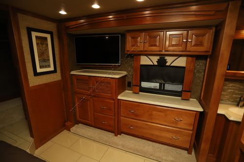 2015 Tiffin Motor Homes Phaeton 40AH