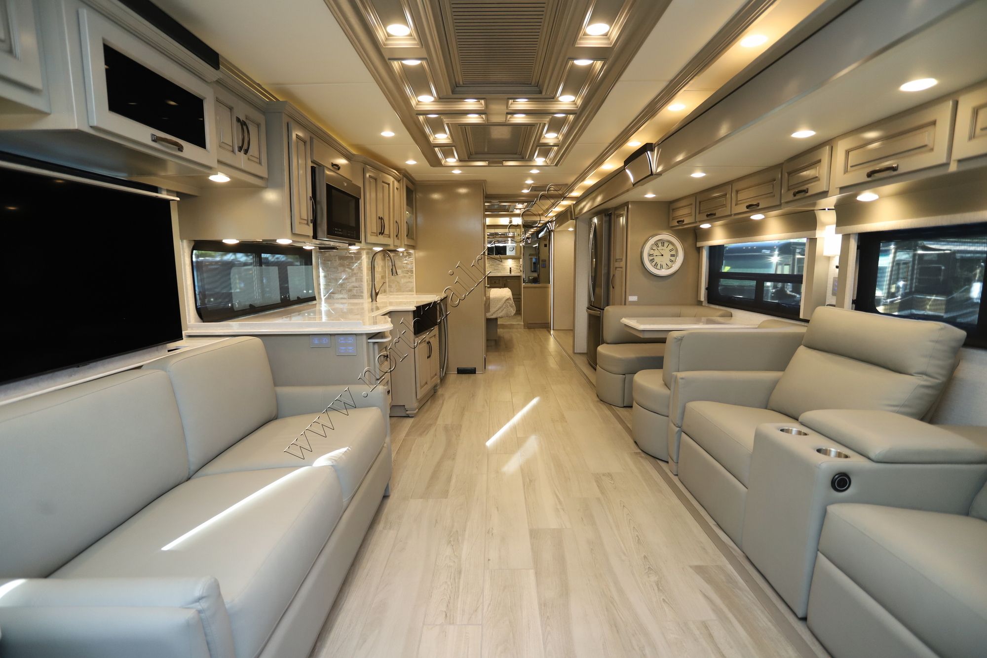Used 2024 Newmar Dutch Star 4325 Class A  For Sale