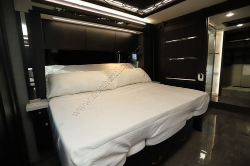 2024 Tiffin Motor Homes Zephyr 45Z