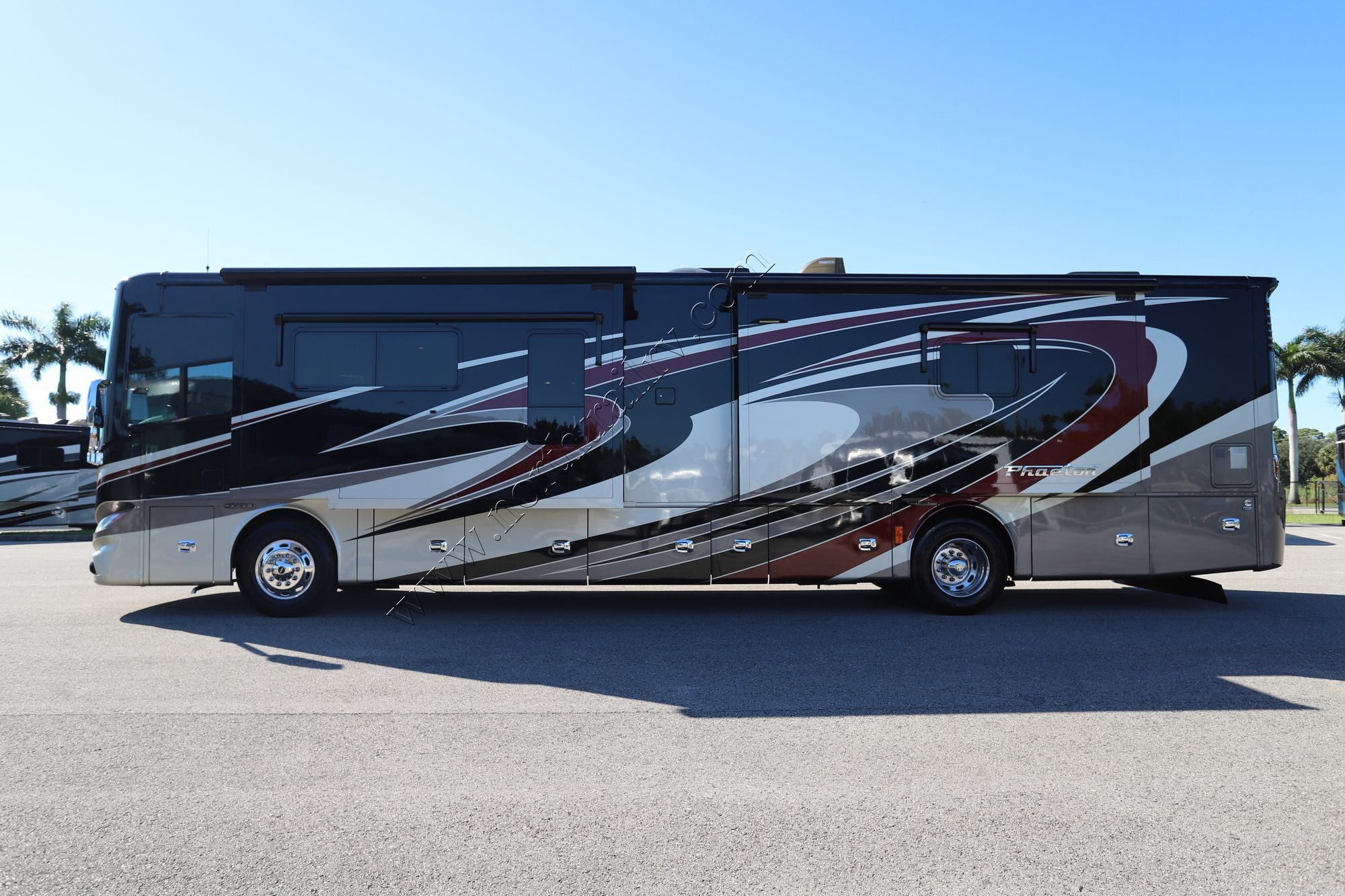 Used 2015 Tiffin Motor Homes Phaeton 40AH Class A  For Sale