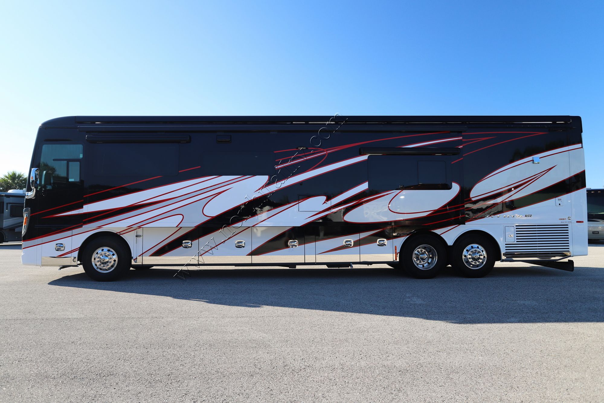 Used 2024 Tiffin Motor Homes Zephyr 45Z Class A  For Sale