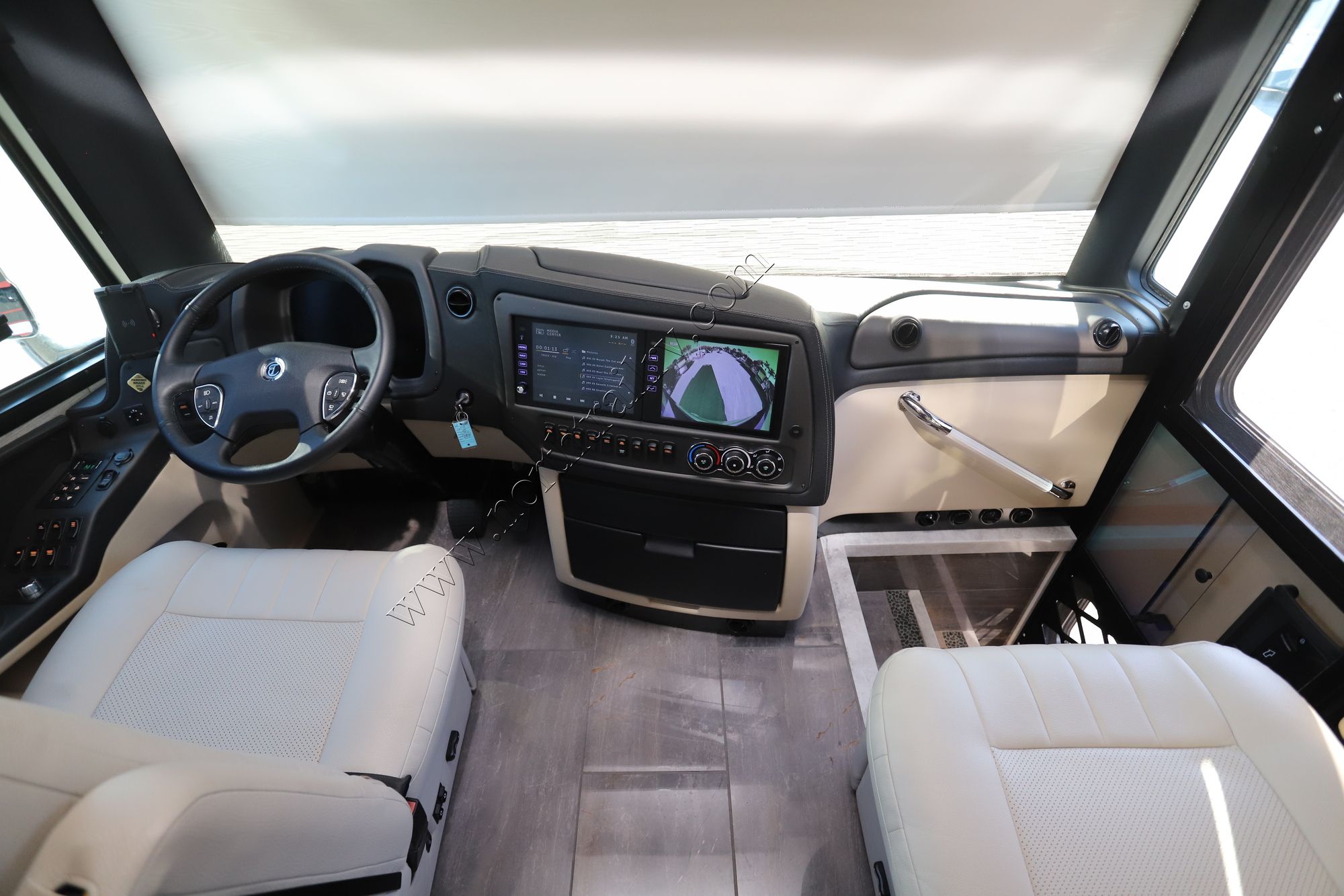 Used 2024 Tiffin Motor Homes Zephyr 45Z Class A  For Sale