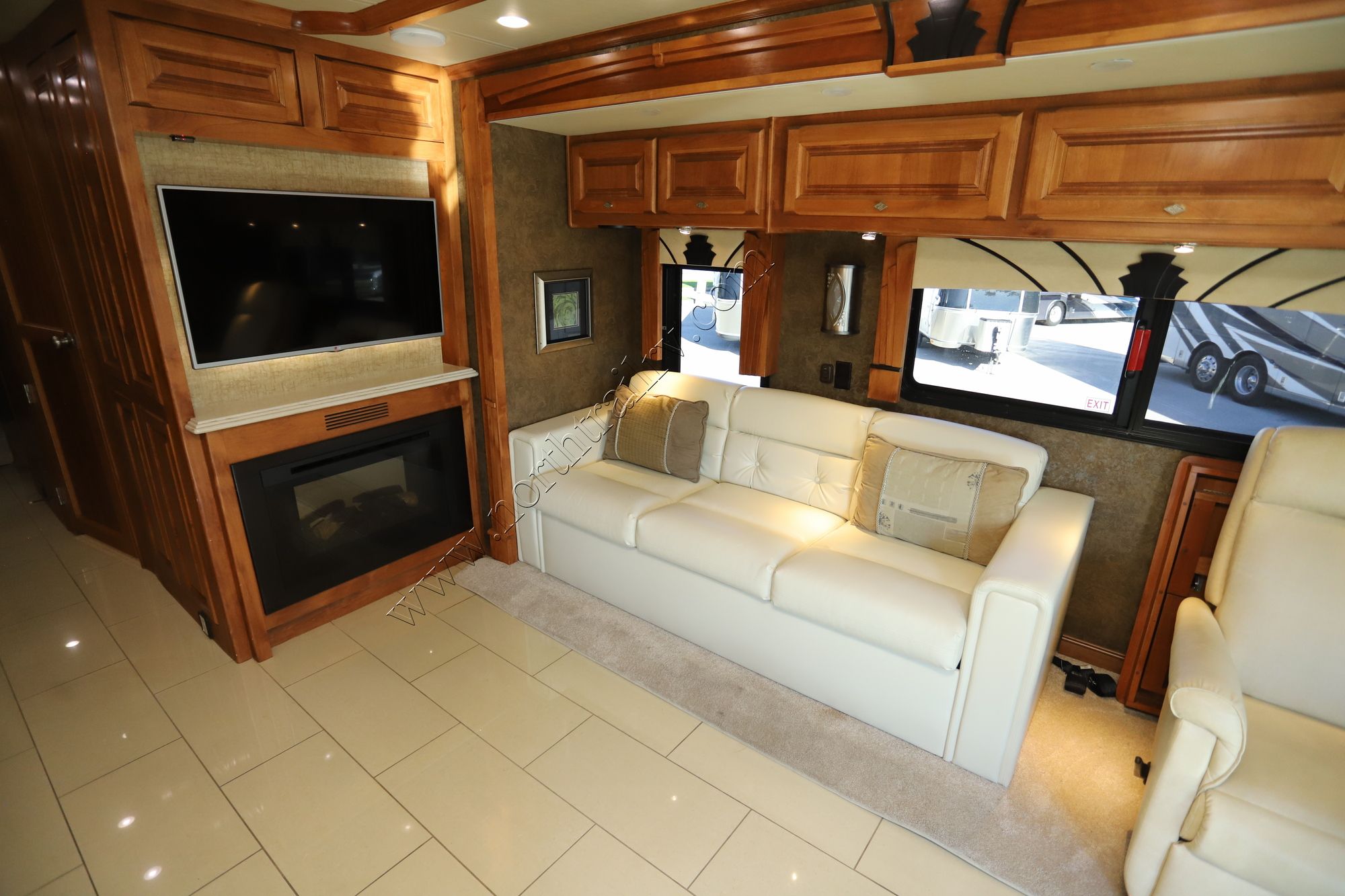 Used 2015 Tiffin Motor Homes Phaeton 40AH Class A  For Sale