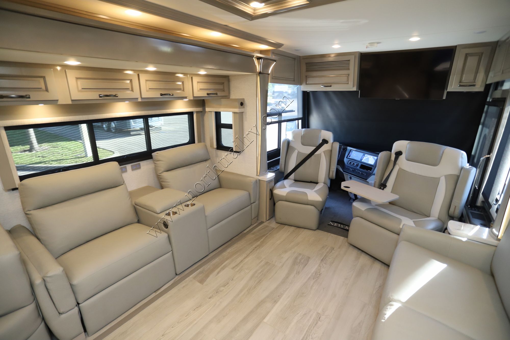 Used 2024 Newmar Dutch Star 4325 Class A  For Sale