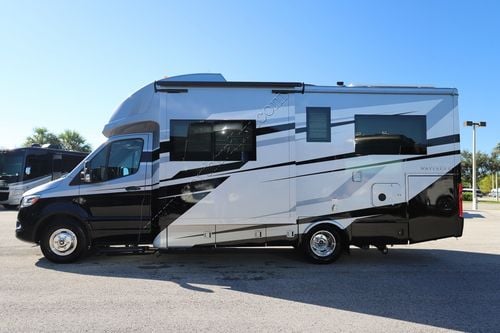 2026 Tiffin Motor Homes Wayfarer 25XLW