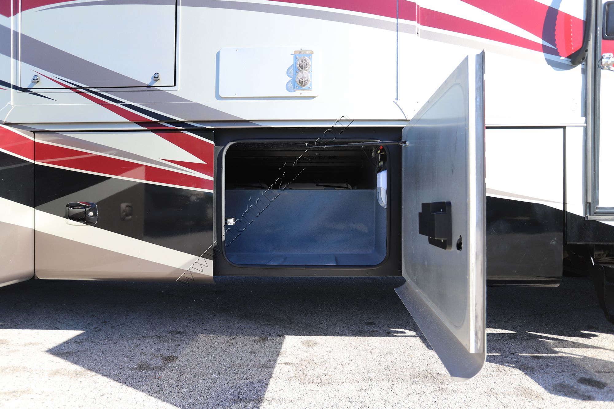Used 2014 Tiffin Motor Homes Allegro 34TGA Class A  For Sale