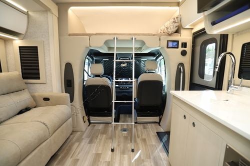 2026 Tiffin Motor Homes Wayfarer 25XLW