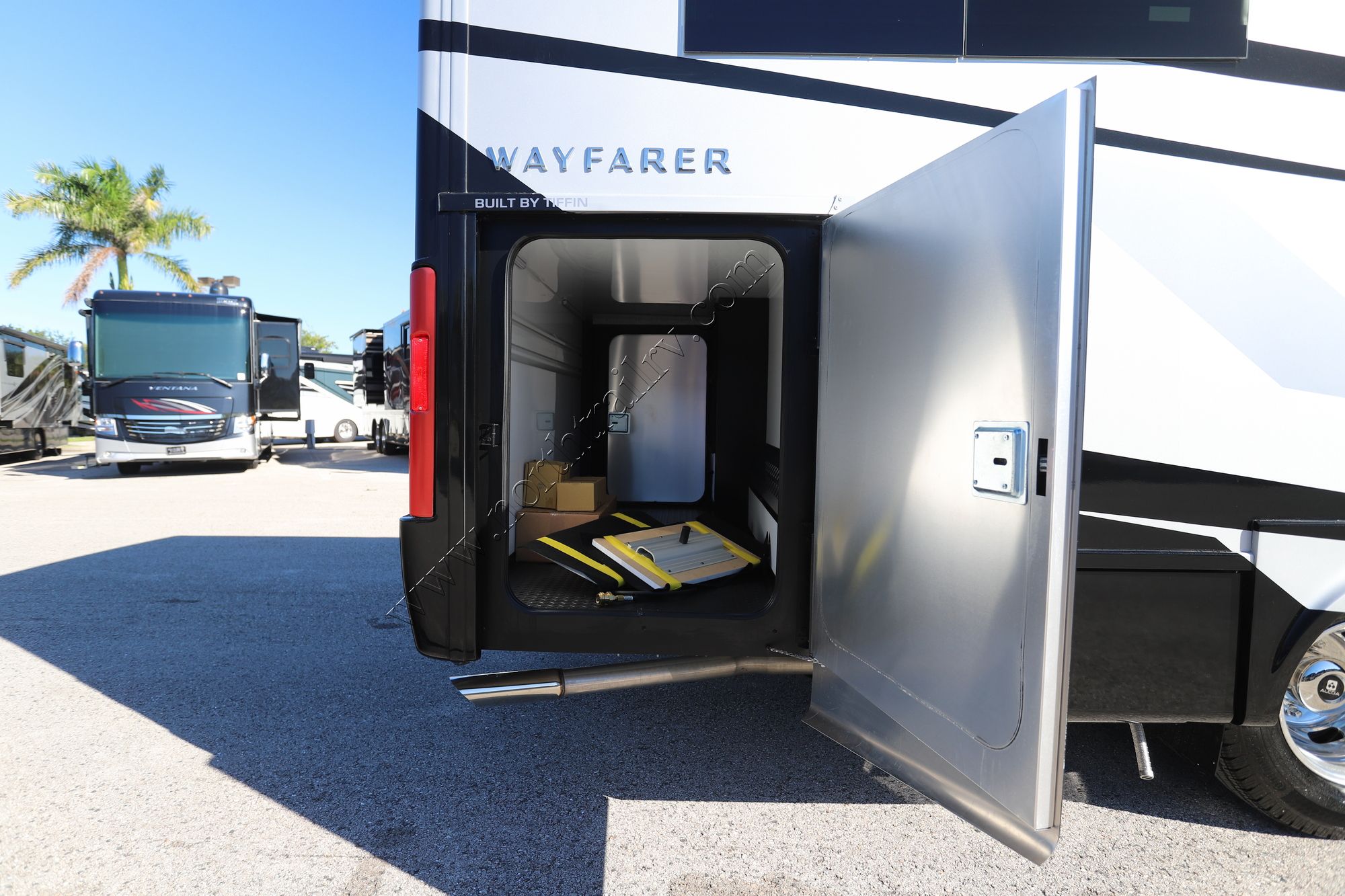 New 2026 Tiffin Motor Homes Wayfarer 25XLW Class C  For Sale
