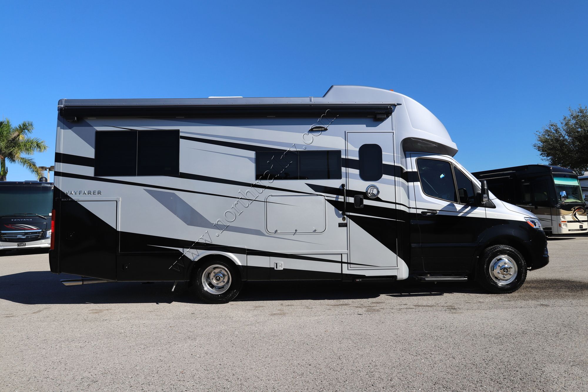 New 2026 Tiffin Motor Homes Wayfarer 25XLW Class C  For Sale