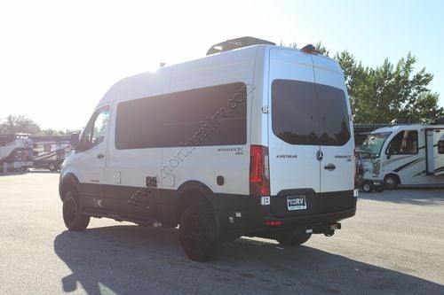 2025 Airstream Interstate 19 E-1
