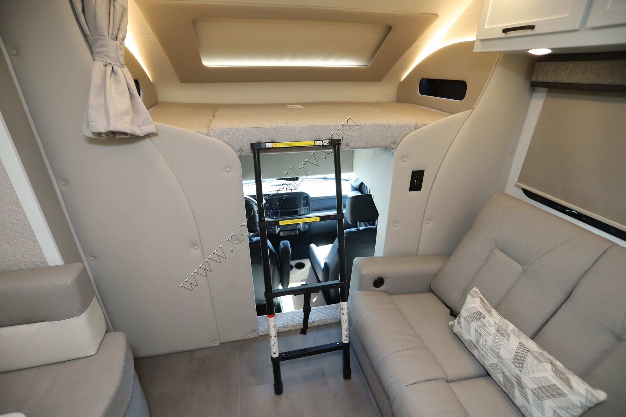 New 2026 Renegade Rv Veracruz 32VDS Super C  For Sale