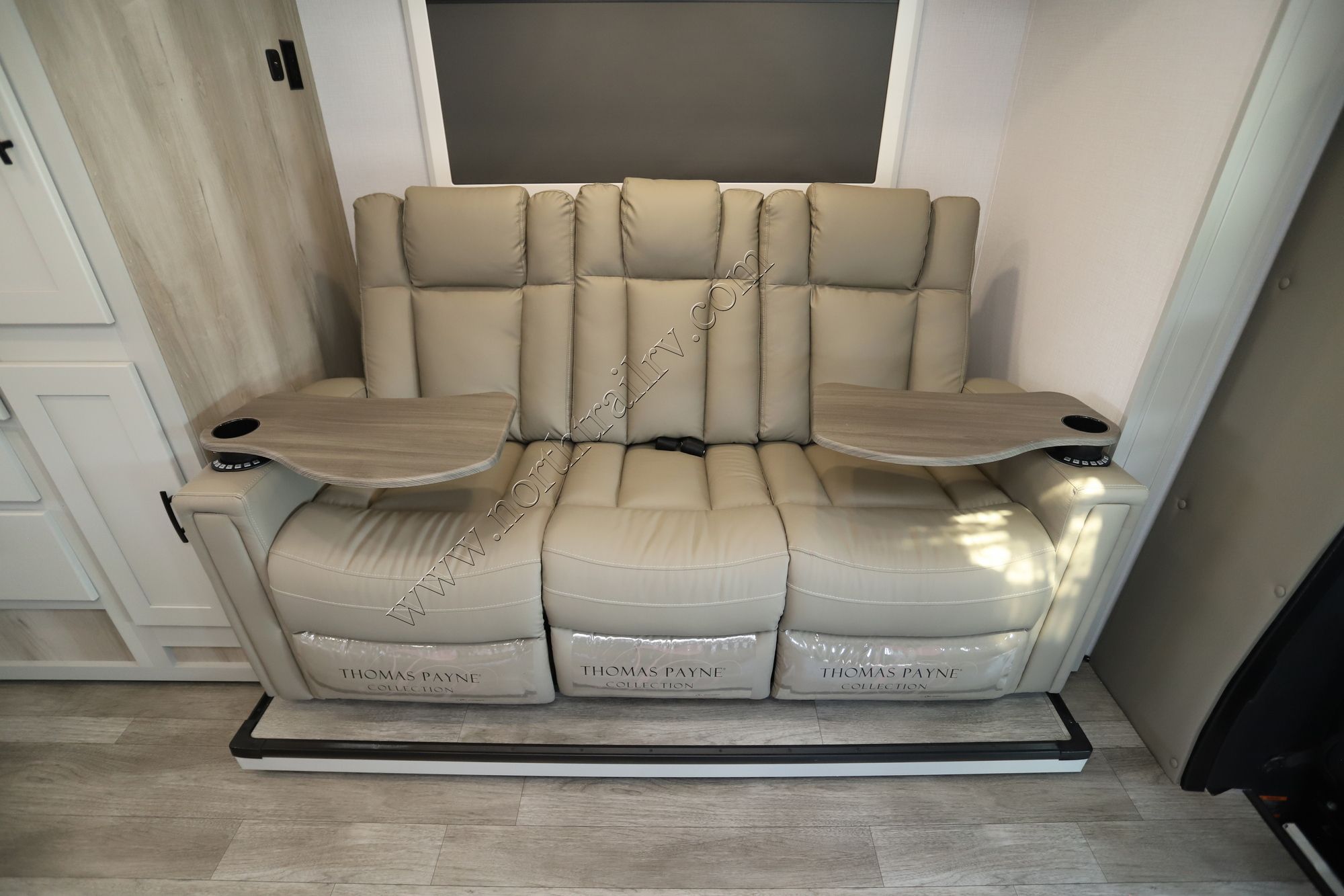 New 2026 Dynamax Isata 3 24FW Class C  For Sale