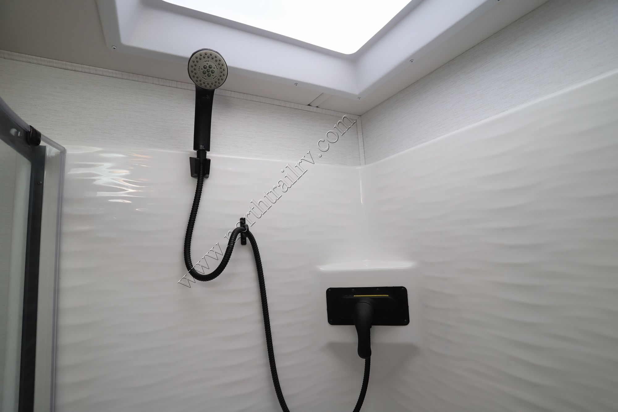 New 2026 Renegade Rv Valencia 39BB Super C  For Sale