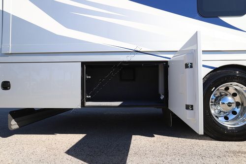 2026 Renegade Rv Valencia 39BB Super C