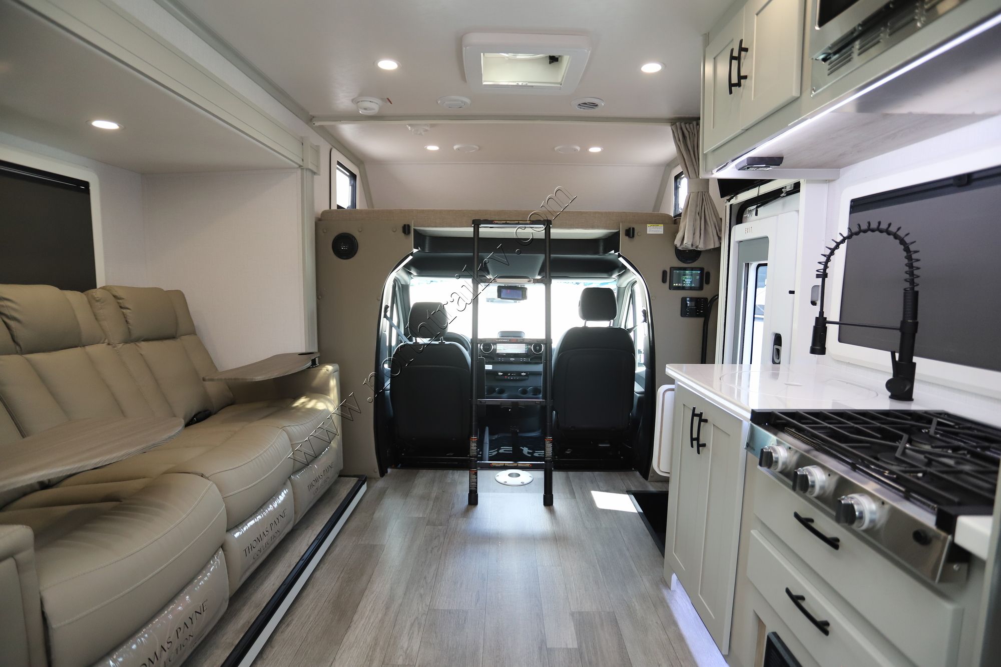 New 2026 Dynamax Isata 3 24FW Class C  For Sale