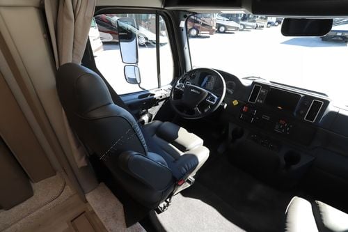 2026 Renegade Rv Valencia 39BB Super C