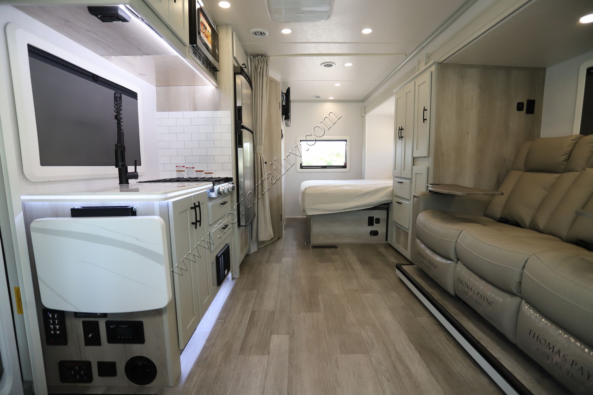 New 2026 Dynamax Isata 3 24FW Class C  For Sale