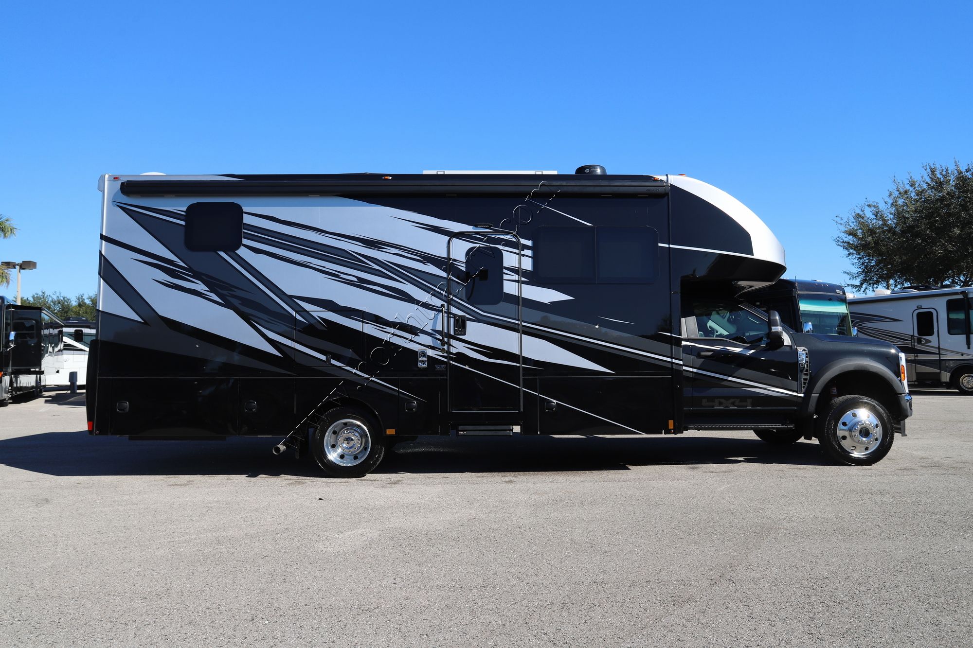 New 2026 Renegade Rv Veracruz 32VDS Super C  For Sale