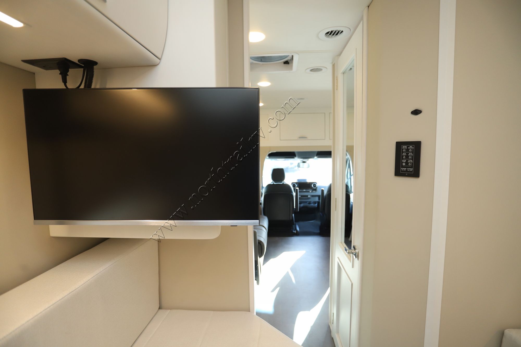 New 2026 Renegade Rv Vienna 25TBN Class C  For Sale