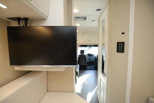 2026 Renegade Rv Vienna 25TBN