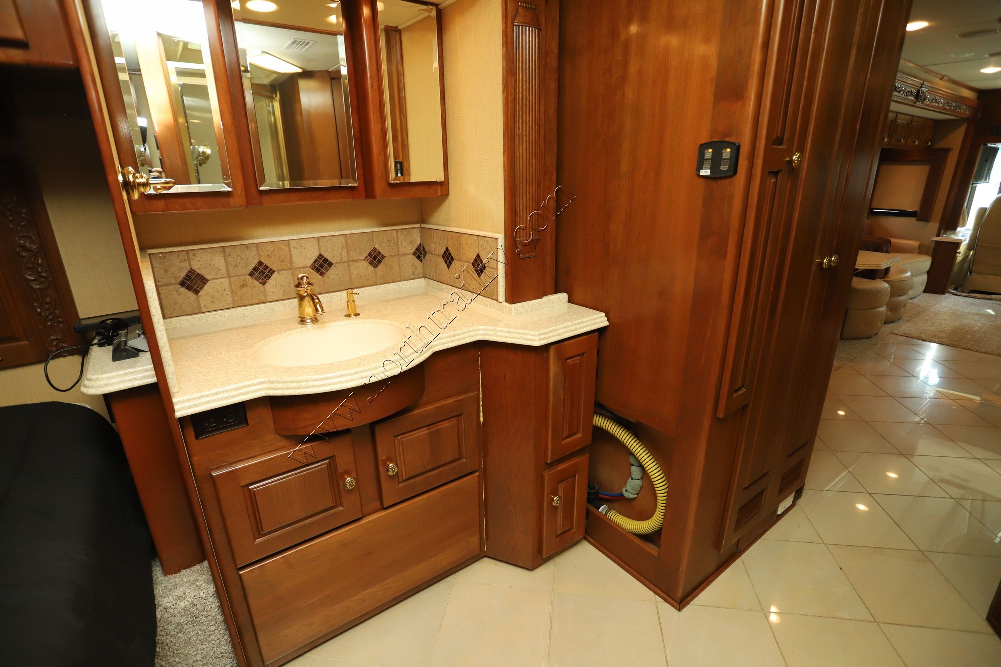 Used 2008 Monaco Dynasty QUEEN IV Class A  For Sale