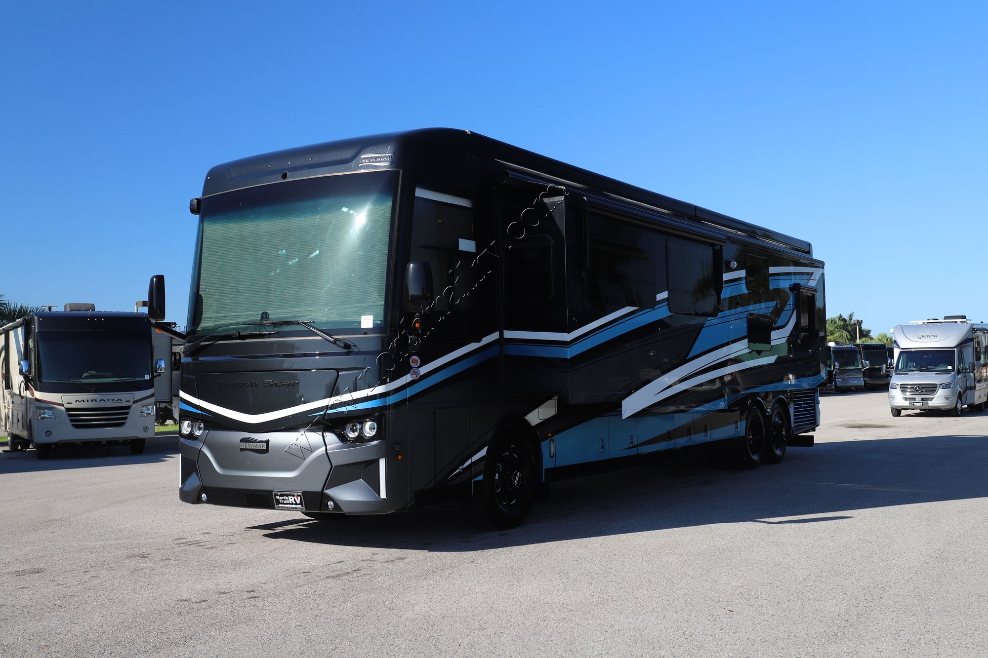 Used 2026 Newmar Dutch Star 4340 Class A  For Sale