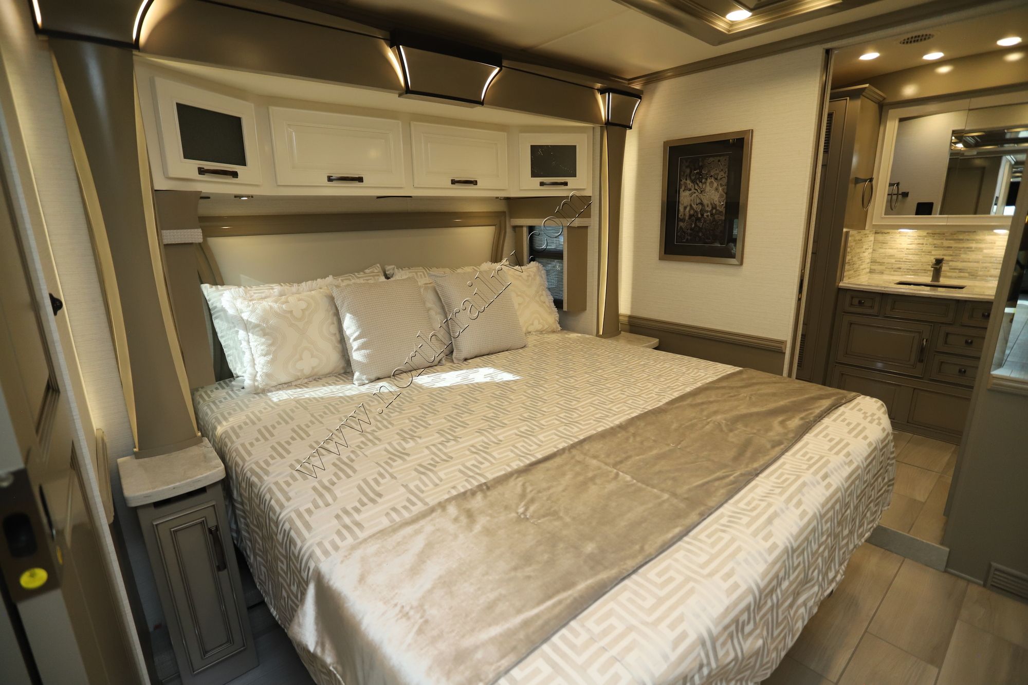 Used 2026 Newmar Dutch Star 4340 Class A  For Sale