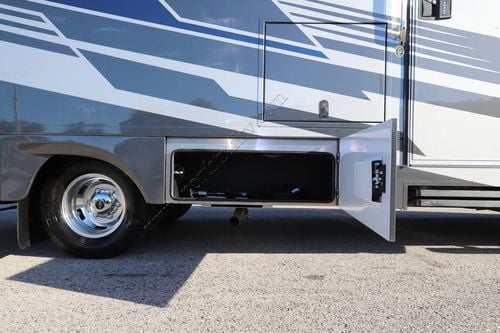 2026 Renegade Rv Vienna 25TBN