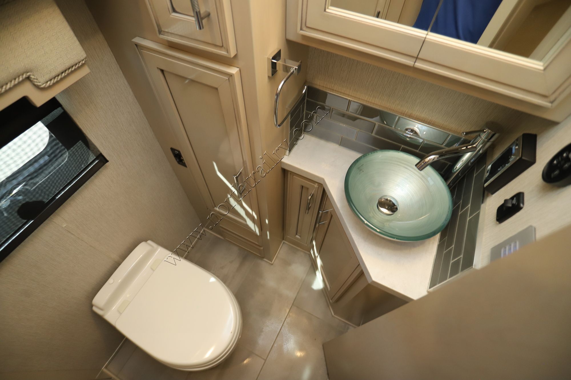 Used 2023 Newmar Ventana 4326 Class A  For Sale