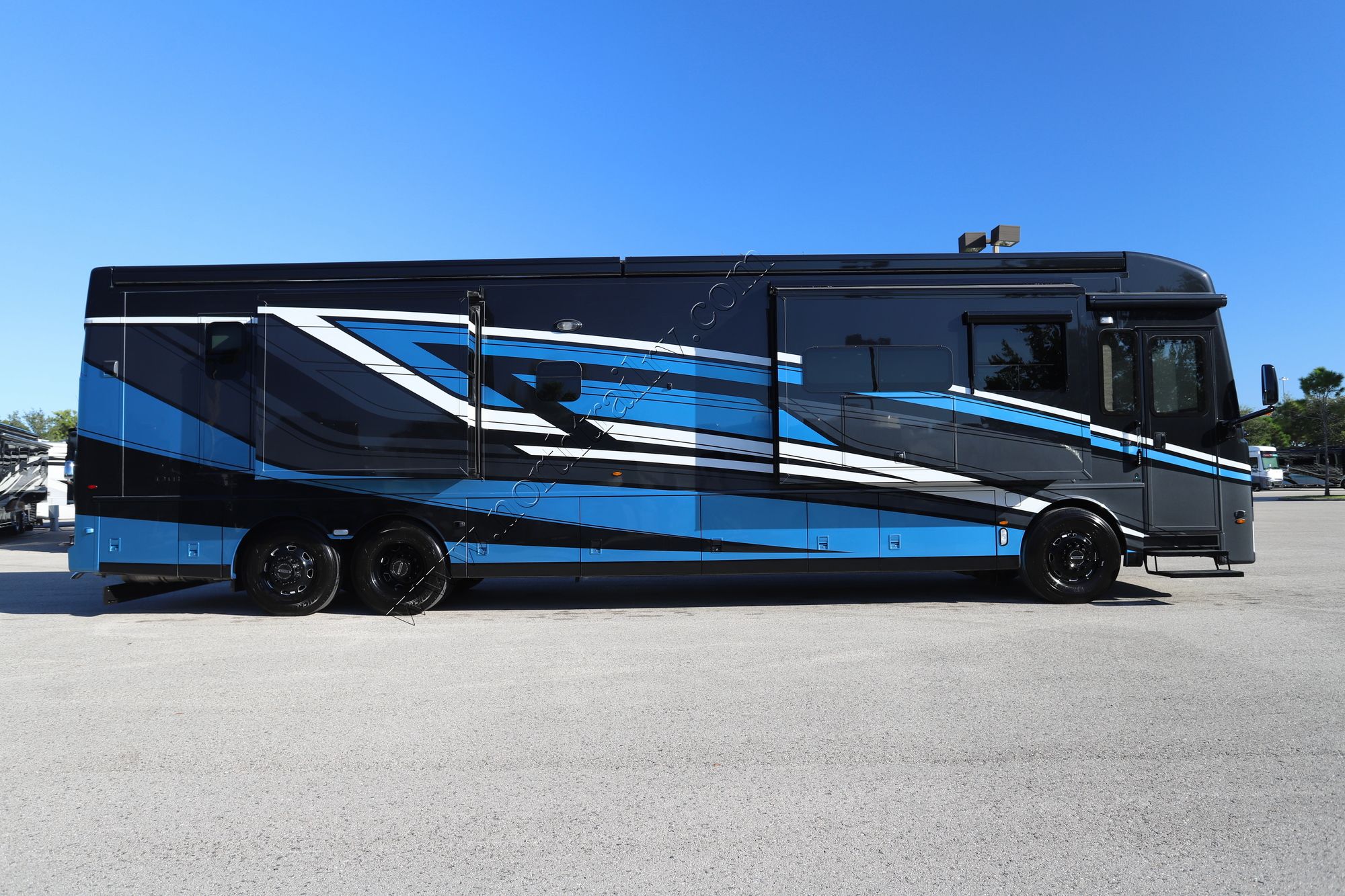 Used 2026 Newmar Dutch Star 4340 Class A  For Sale
