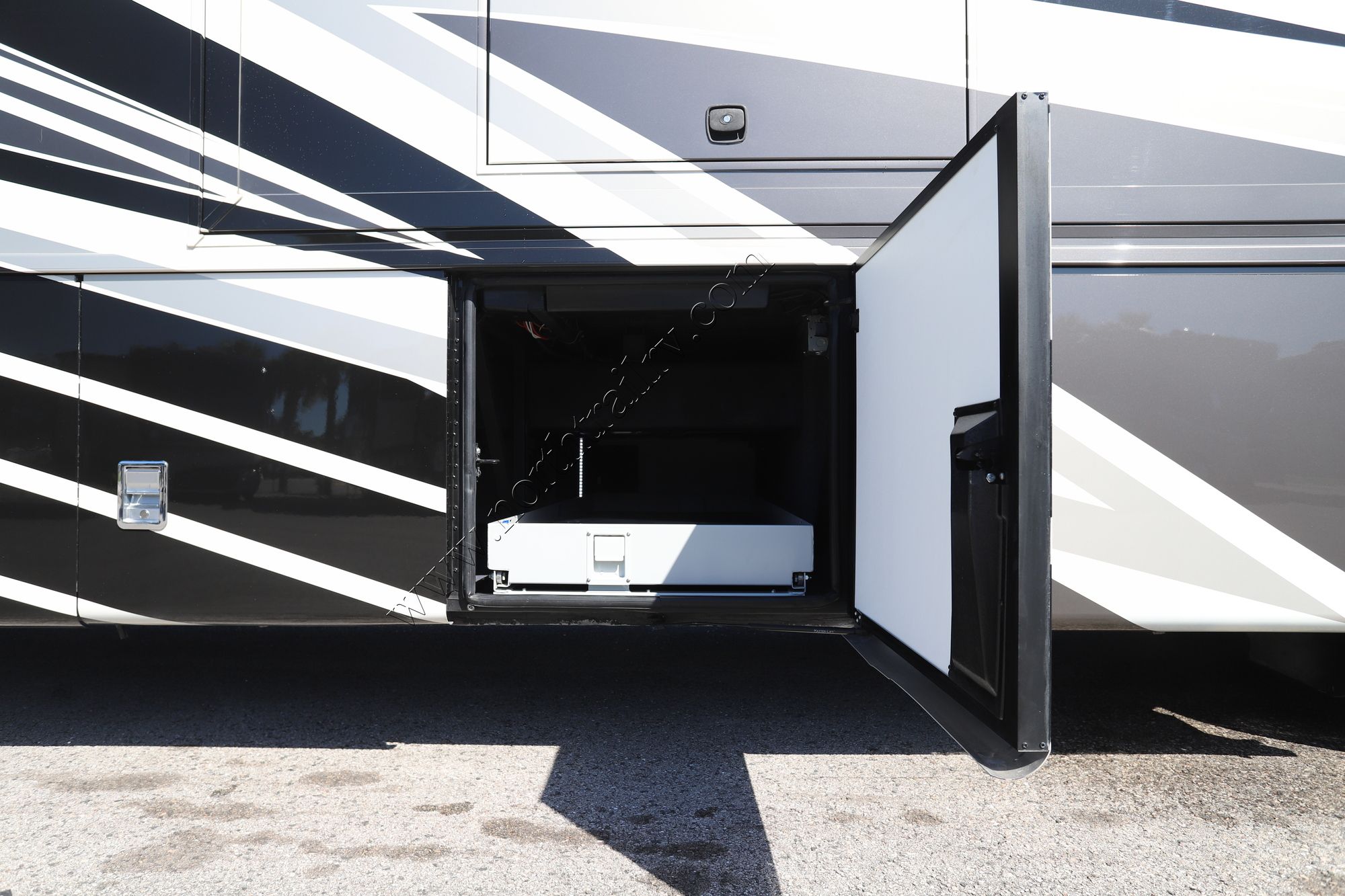 Used 2023 Newmar Ventana 4326 Class A  For Sale