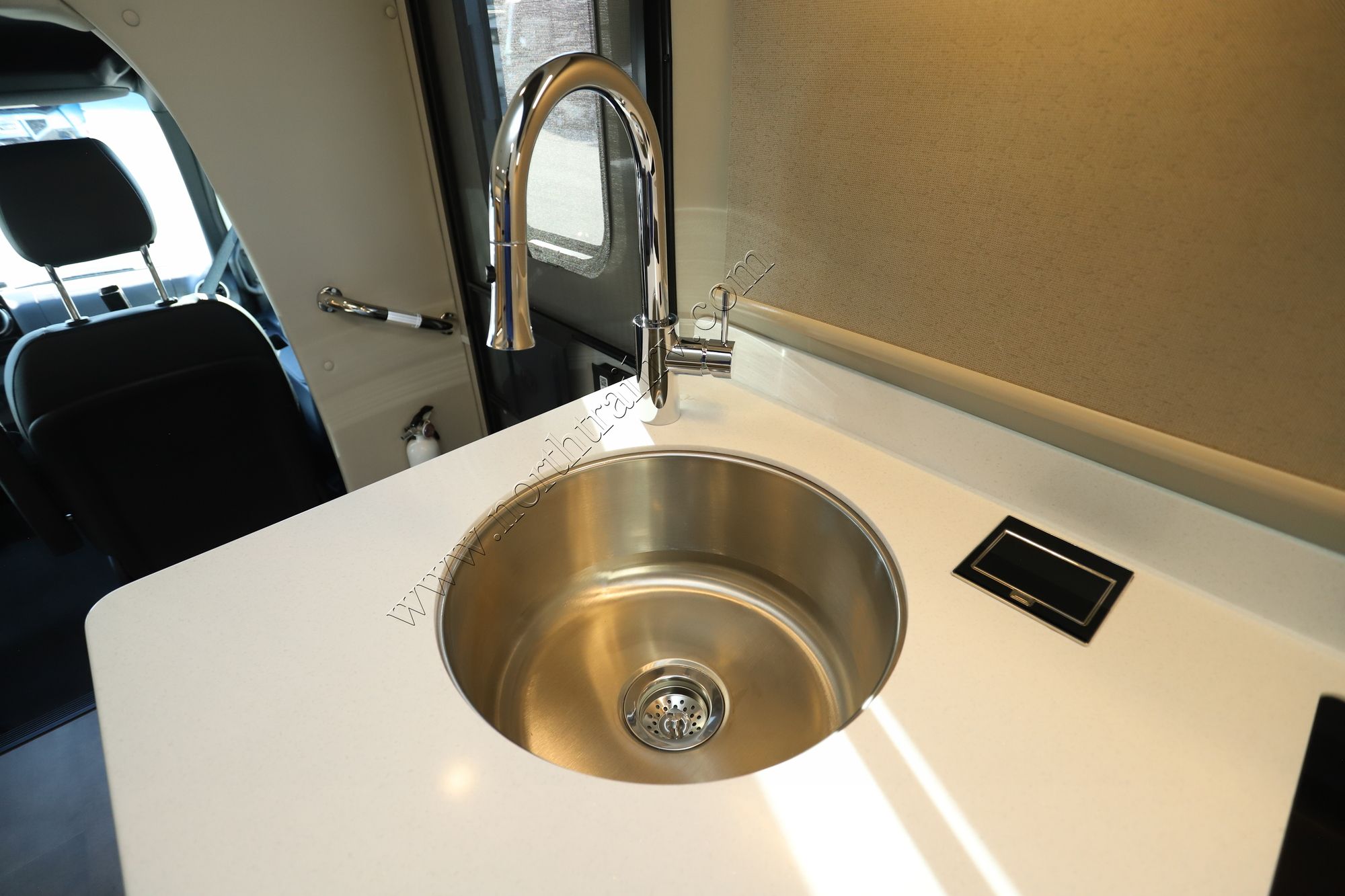 New 2026 Renegade Rv Vienna 25TBN Class C  For Sale