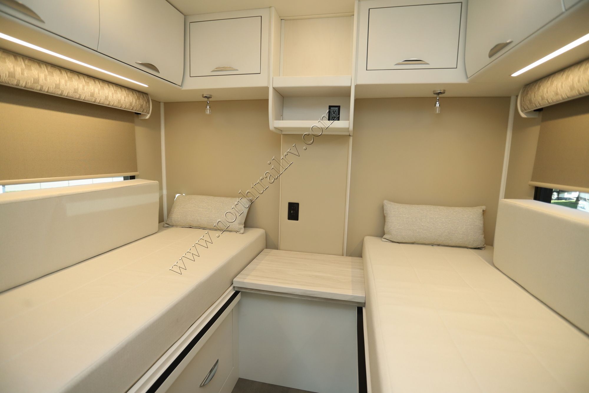 New 2026 Renegade Rv Vienna 25TBN Class C  For Sale