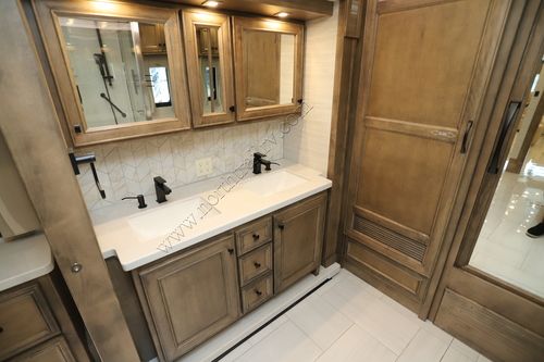 2026 Tiffin Motor Homes Phaeton 40IH Class A
